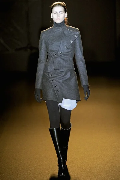 Look 4
